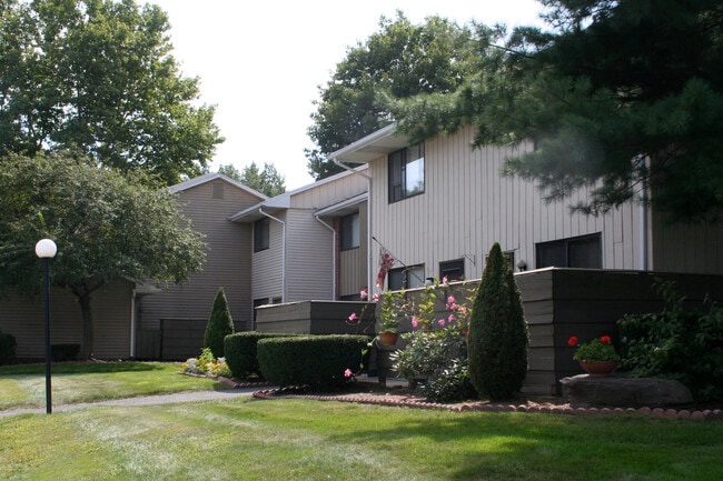 Photo - 26 Rampart Ct