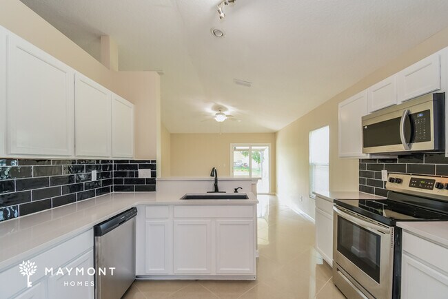 Photo - 15259 Bareback Dr