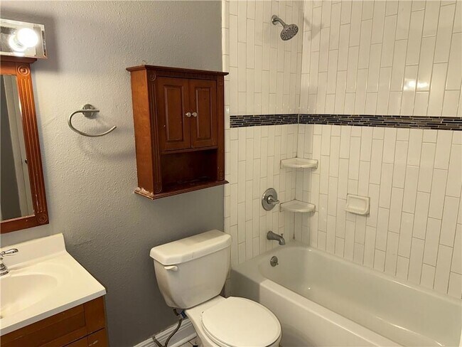 Photo - 4420 Arts St