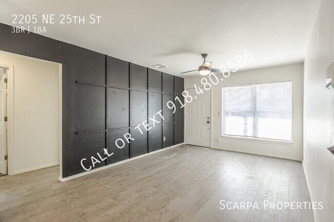 Photo - 2205 NE 25th St