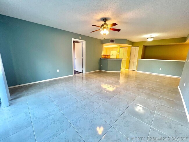 Photo - 1100 Crestwood Ct S Unit 1103