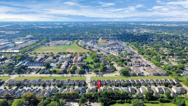 Building Photo - 11106 Panther Ct