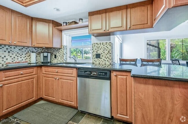 Building Photo - 27640 Michigan St Rental