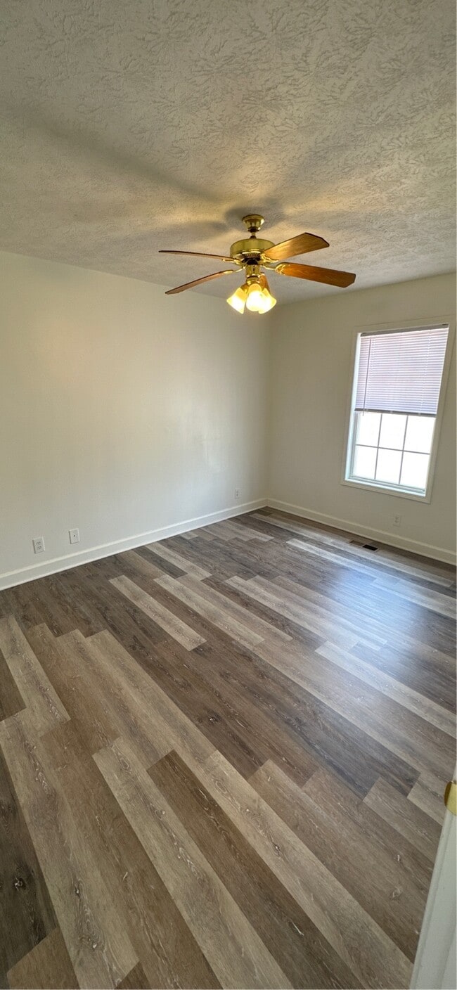 Photo - 103 Mason St
