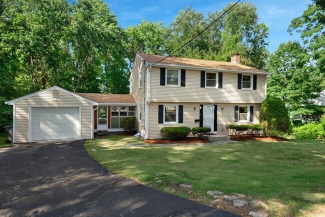 Photo - 1299 Old Worcester Rd Casa