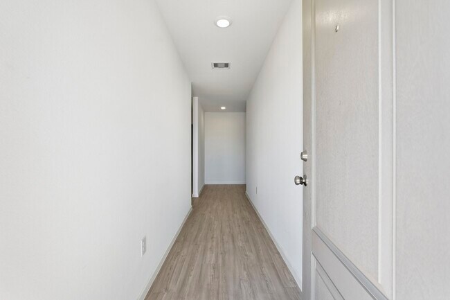 Photo - 6639 Orange Daylily Ln