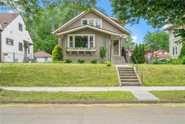 Photo - 2334 NE Arthur St Casa