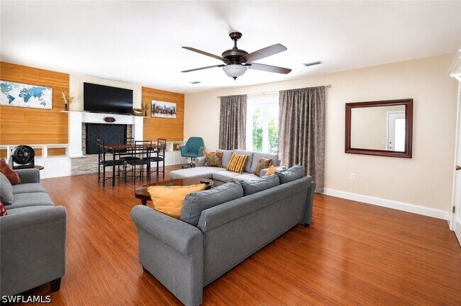 Photo - 655 Pointview Rd