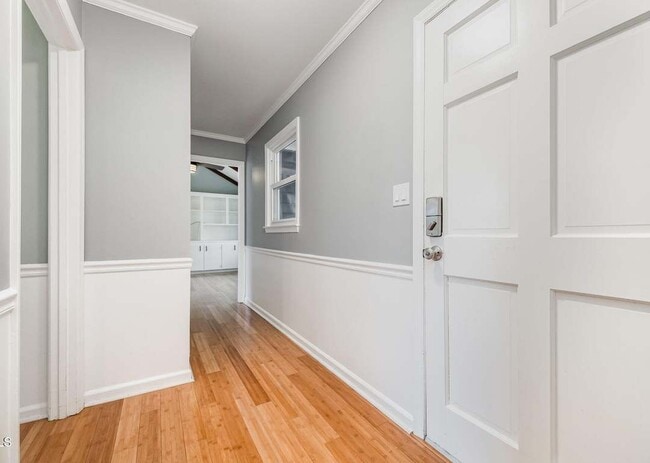 Photo - 709 Brent Rd