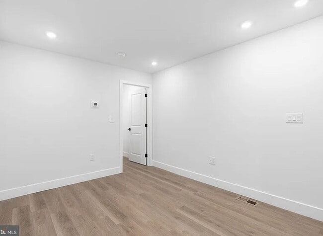 Photo - 2055 E Rush St