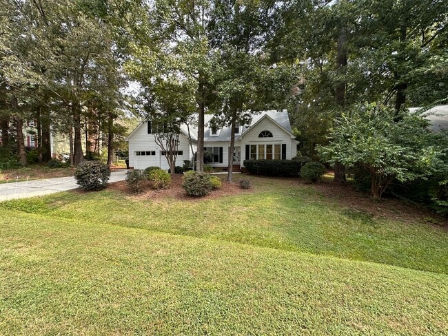 Photo - **West Durham 5bd / 3.5ba Oasis**