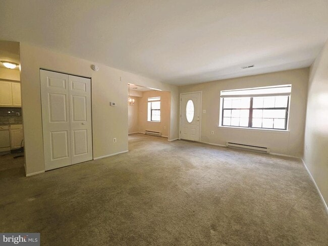 Photo - 25 Sawmill Run