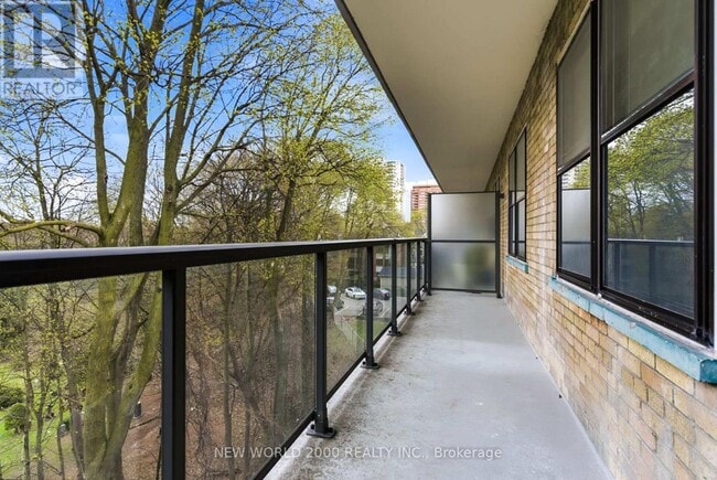Photo - 49 Glen Elm Ave Unit 406