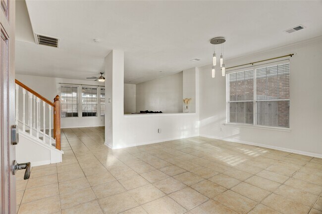 Photo - 2507 Willow Springs Ln