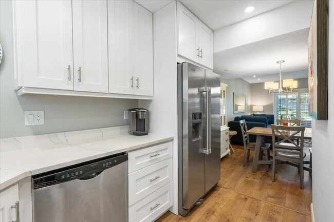 Photo - 18081 SE Country Club Dr Unit 5-45
