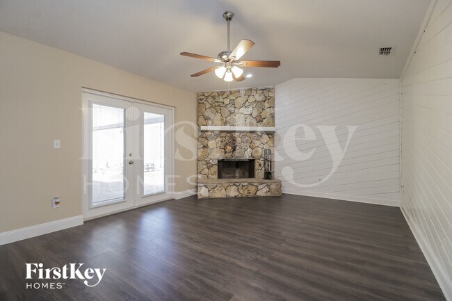 8532 Park Highland Dr