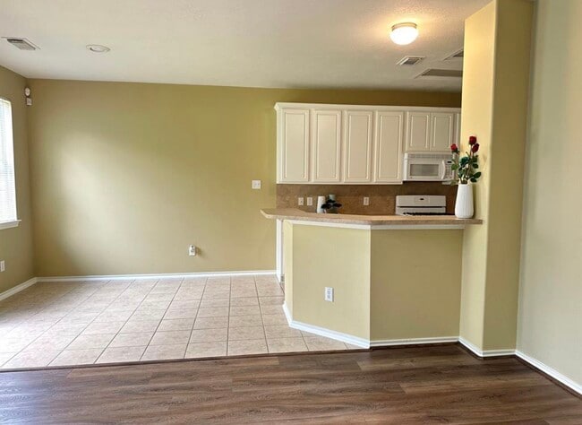 Photo - 12430 Oriole Lake Way