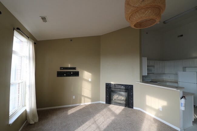 Building Photo - 43039 Strand Dr