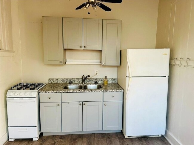 2300 Jena St Unit B