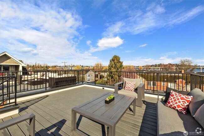 Building Photo - Brand new 2 bedroom with luxury finishes i... Rental