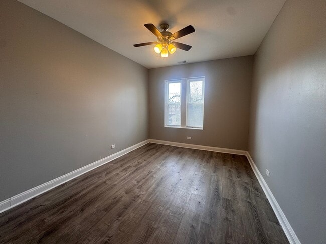 Photo - 525-527 N Homan Ave. Unit 525-2s