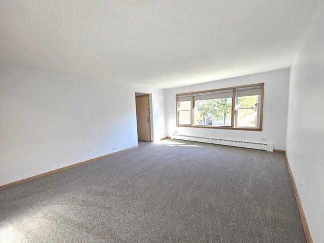 Photo - 5626 N Menard Ave Unit 2