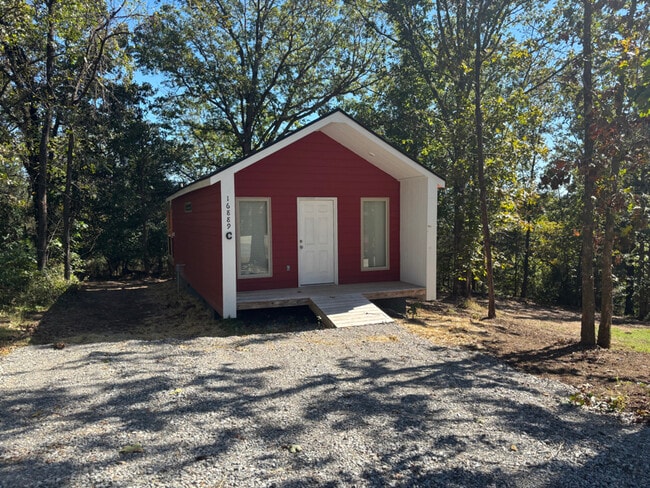 Photo - 16889 Digby Dr