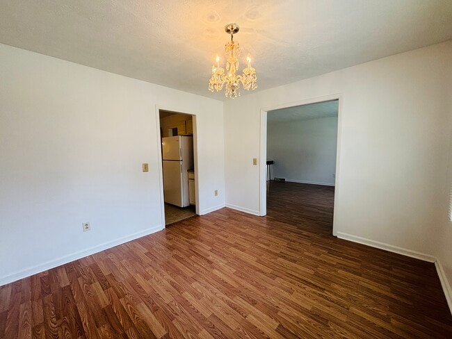 306 Woodbine Dr