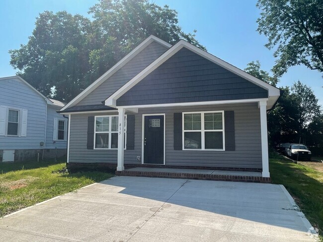 Building Photo - Beautiful 3 Bedroom Home in Salisbury!!