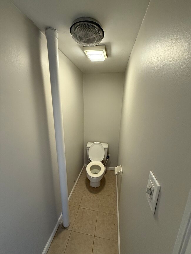4541 Pulaski ave Unit 2B