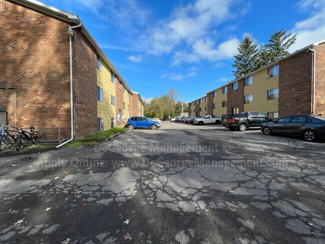 Oak Ridge Manor