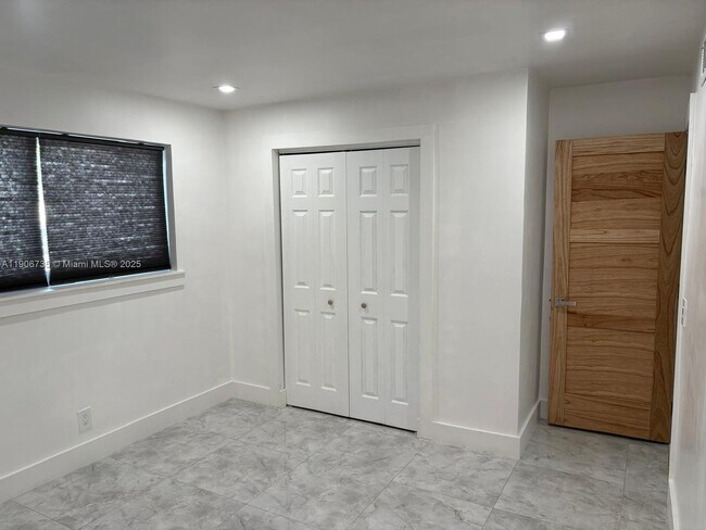 Photo - 13847 Jackson St