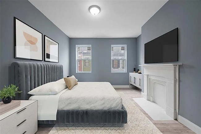 Photo - 1221 Boyle St