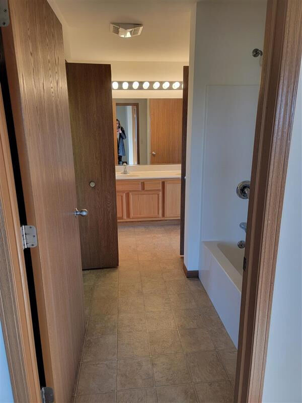 Stonefield Apartments Mauston, WI