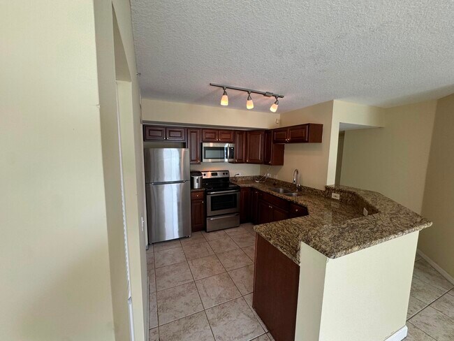 Photo - 201 Villa Cir Unit 201