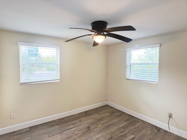 Photo - Margaret's Manor - 2 Bedroom, 1 Bathroom i...