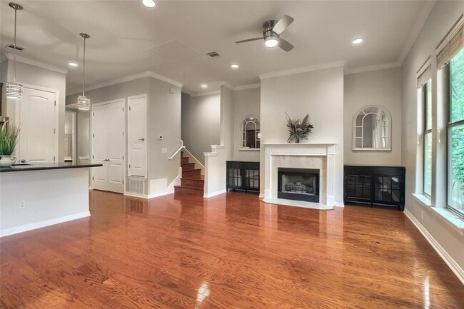 Photo - 1115 Kinney Ave Unidad 37 Rental