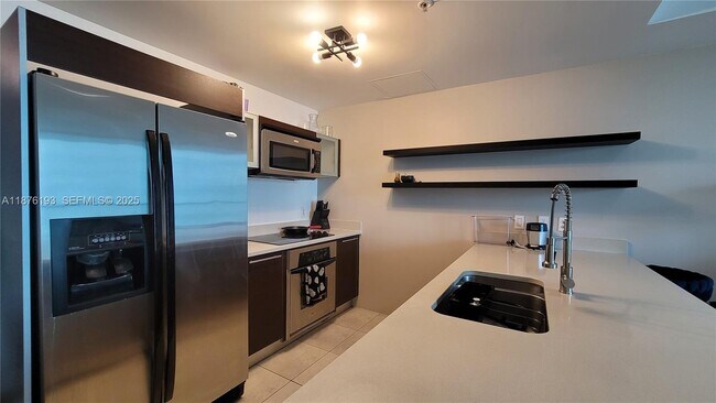 Photo - 1900 N Bayshore Dr Unit 2009