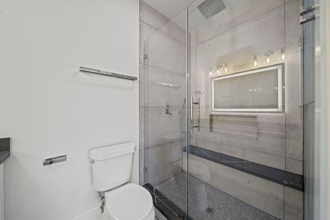 Photo - 4930 Chennault Rd