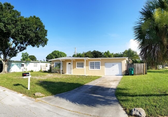 Building Photo - 1335 Boxwood Dr Rental