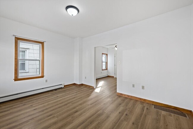 Photo - Spacious 4 Bedroom | 1.5 Bath | 1 Car Garage For Rent -Northampton PA