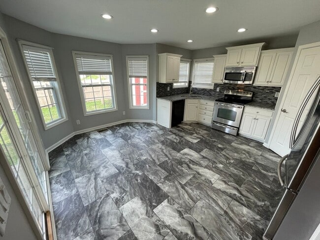 Photo - Awesome Home Great Location for Rent