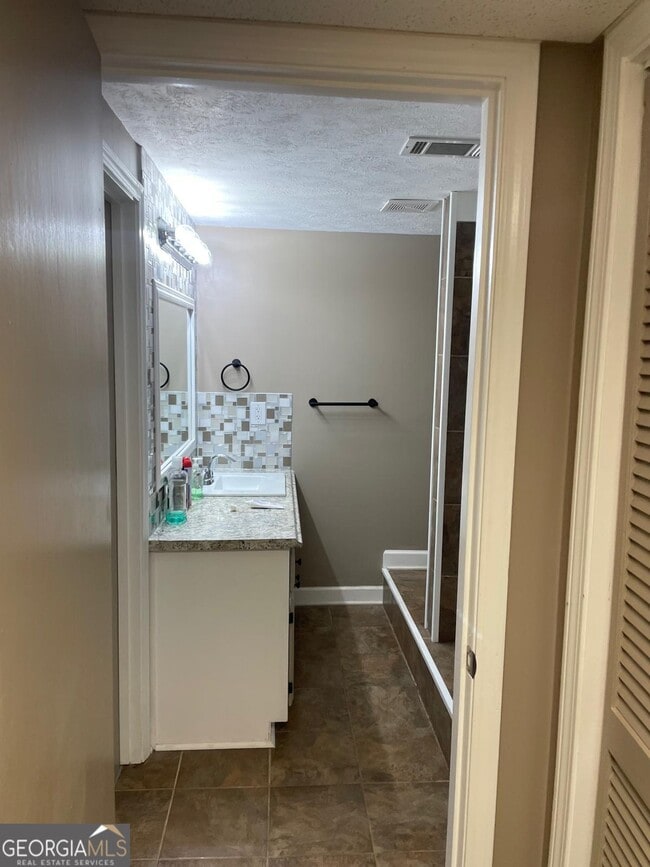 Photo - 1801 Azalea Dr