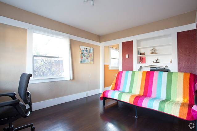 Building Photo - 1044 Stannage Ave Rental