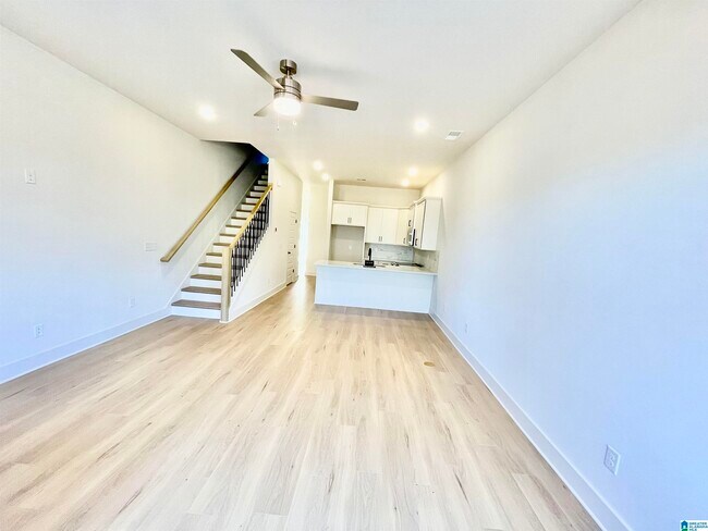 Photo - 1736 Monkton Lane