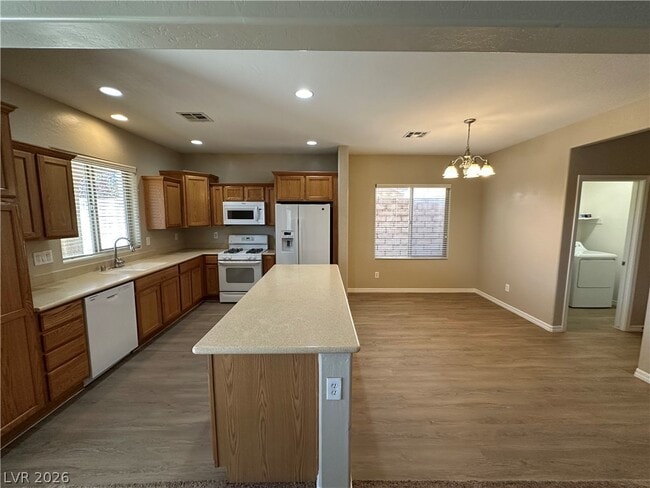Photo - 11905 Alava Ave