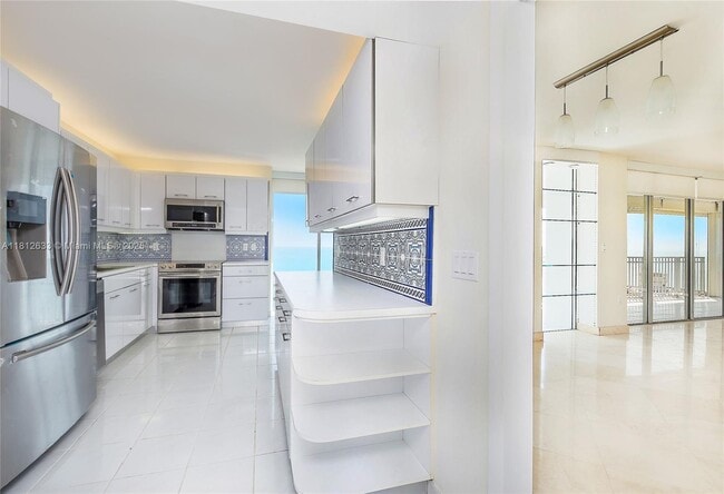 Photo - 881 Ocean Dr Unidad 22A