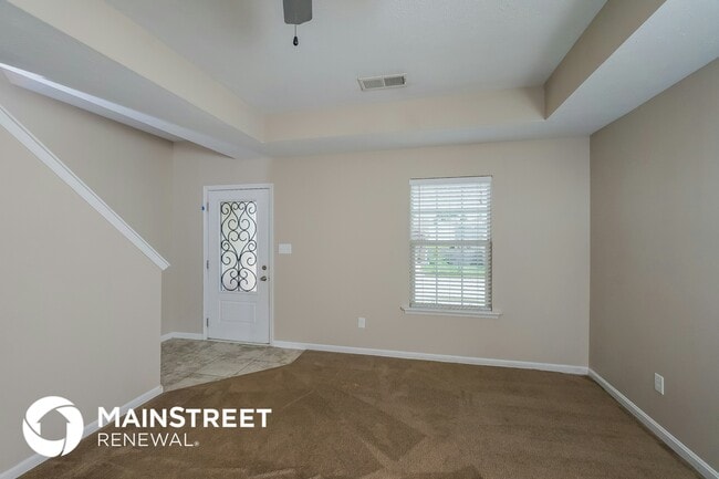 Photo - 104 Spring Leaf Ct