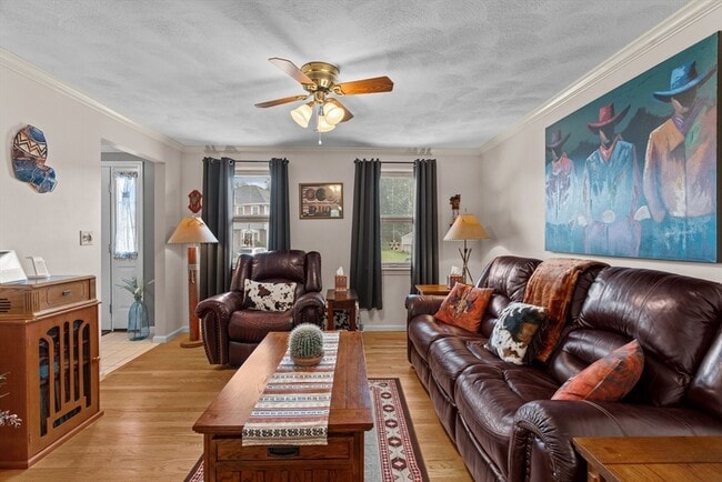 Photo - 18 Arthur G Pernokas Dr