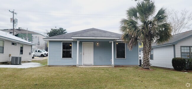 Building Photo - 306 Belmont Rd Rental